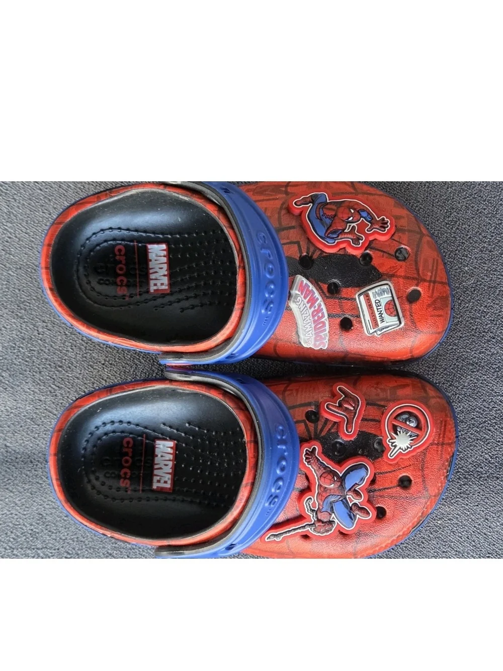 Marvel Spider-Man Crocs Clogs Toddler Size 6 with 3D Charms Deadpool Spider-Man